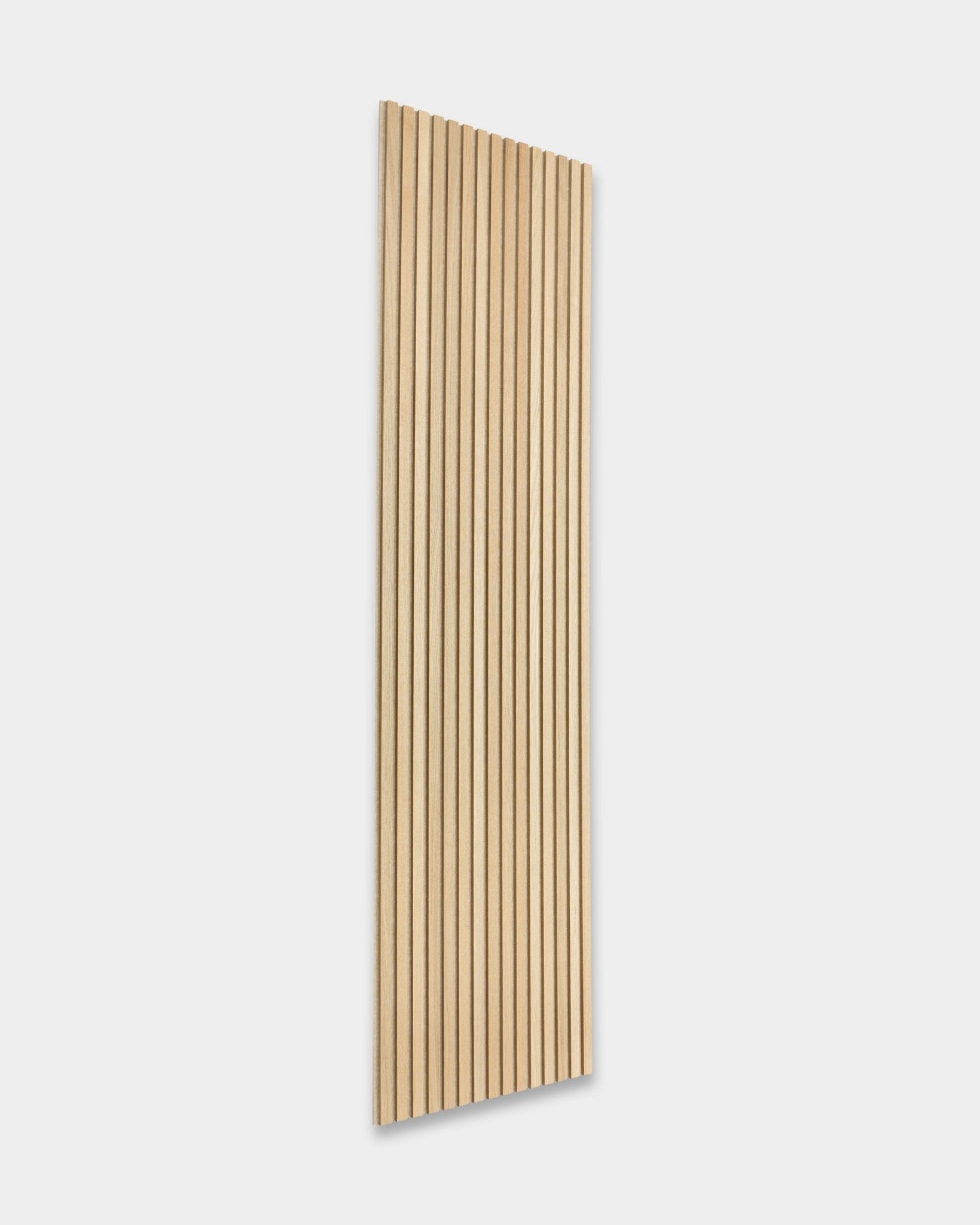 WoodUpp Akupanel in Classic Oak, 240 x 60 cm, mit vertical Lamellen und einer natural wood Oberfläche für Schallabsorption und skandinavisches Design.