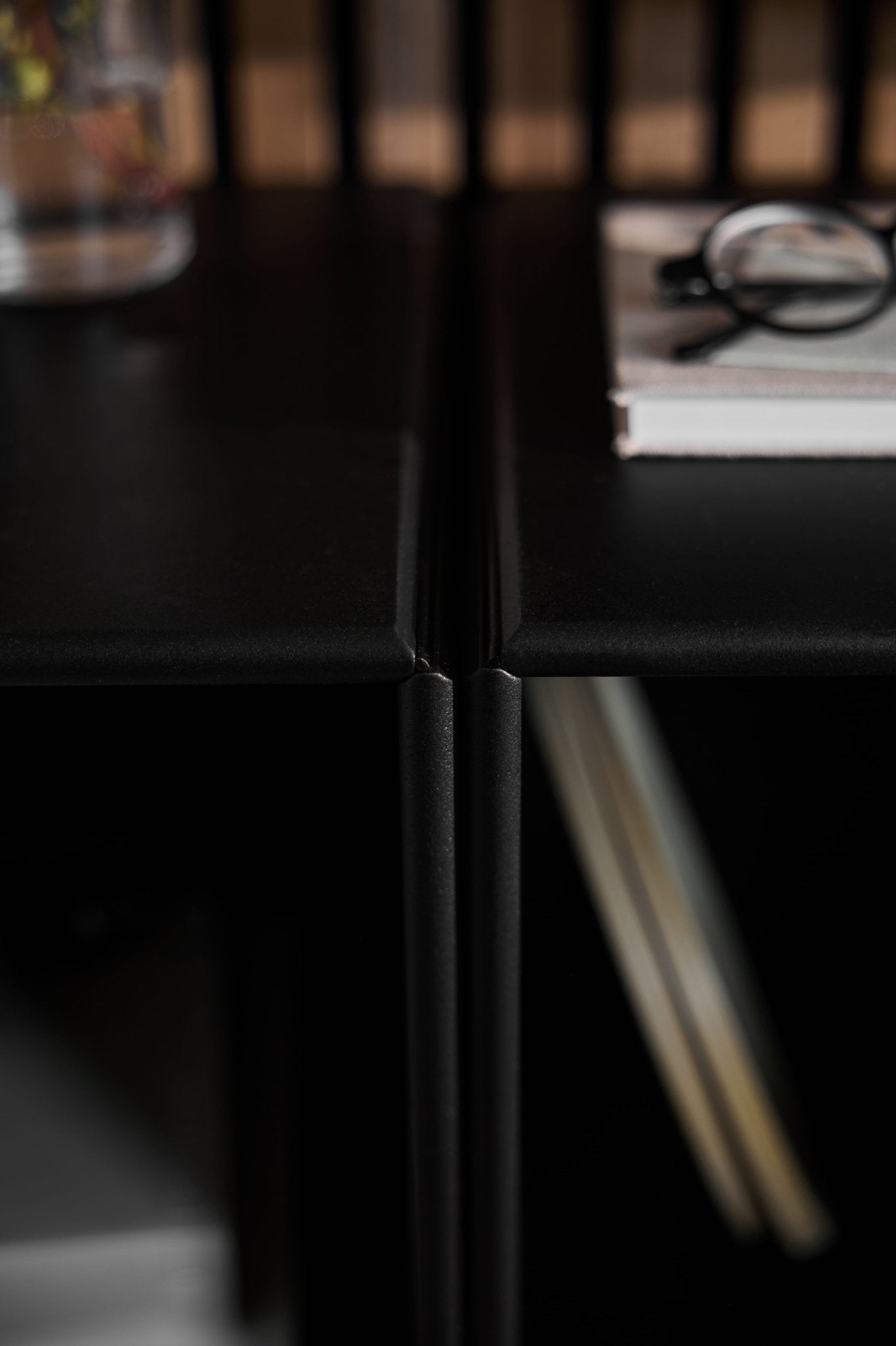 Arka | Open Cabinet / Black